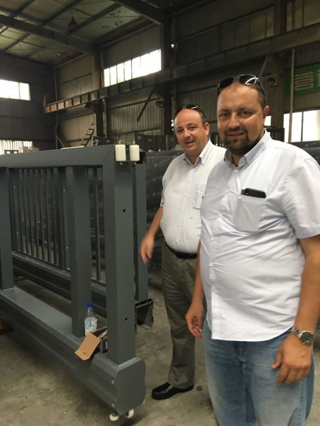 南天美力凯悬浮门怎么样